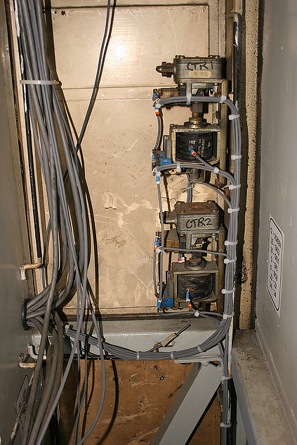 Compressor timing relays fitted in 50030